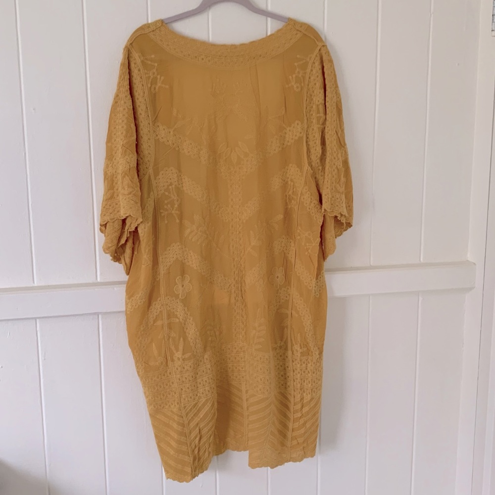 Flower Embroidered Tunic - Picture 3 of 6